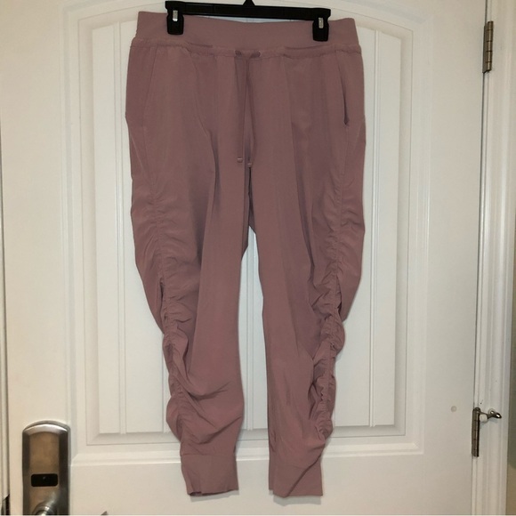 Athleta Violet Aligned Attitude Sweatpants Size 10 Petite - Picture 4 of 12